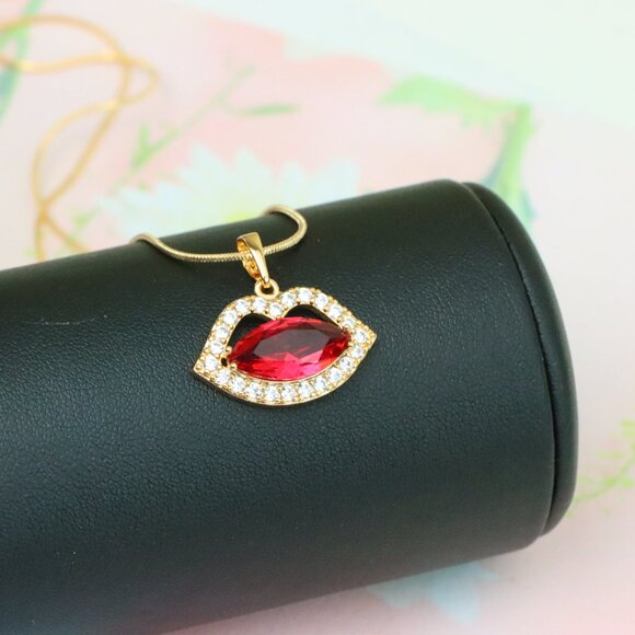 "Rose Gold Lips Pendant with Red Stone – Bold & Stylish, XPPT1206 - Picture 6 of 14